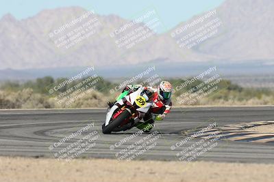 media/Jan-15-2026-Racers Edge (Thu) [[dfebeb70ab]]/2-A Group/Session 3 (Turn 16)/